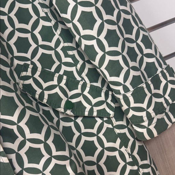 Boden Suki Waterproof green and white geometric patterned hooded XL jacket - Picture 3 of 8
